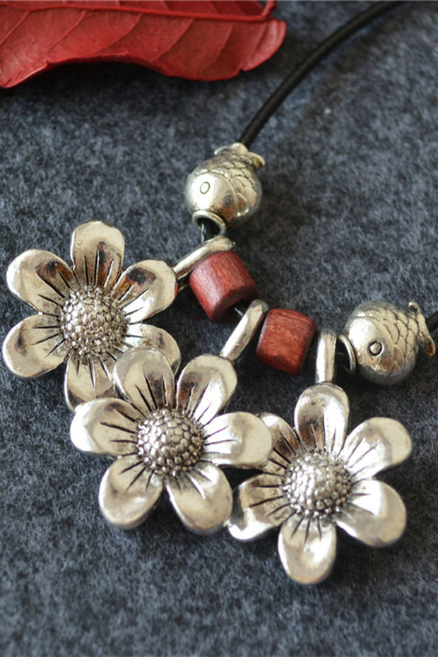 Silver Daisy Wooden Bead Pendant Vintage Simple Wax Rope Necklace Sweater Chain